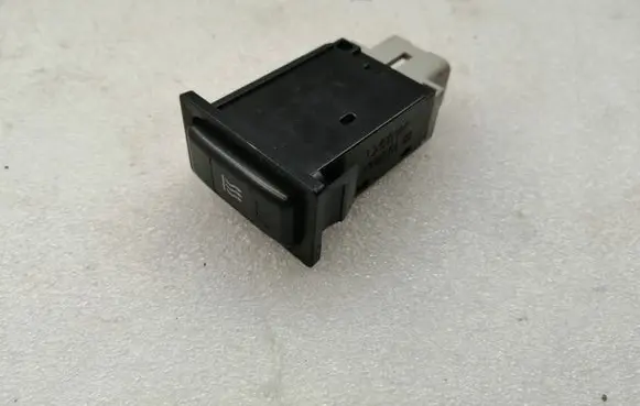 Toyota Avensis T250 Windscreen/window heater switch 8729005010 153261