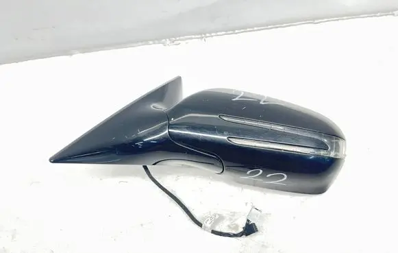 Mercedes-Benz E C207 W207 Front door electric wing mirror A2078101915