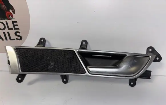Audi A6 S6 C6 4F Front door interior handle 4F0837020B