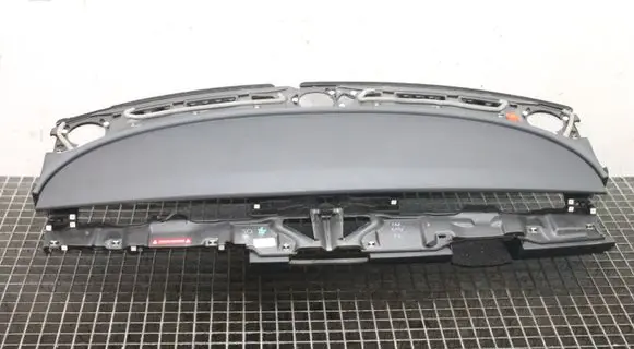 Tesla Model 3 Dashboard 111160900