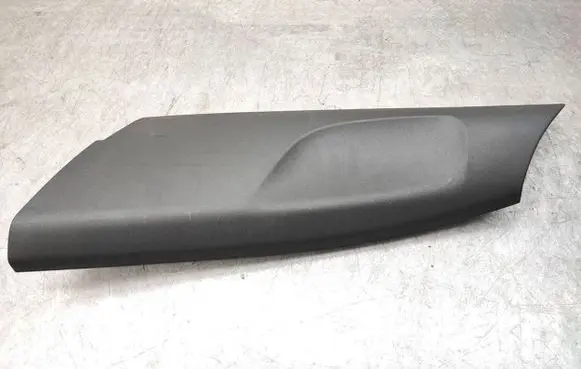 (C) pillar trim