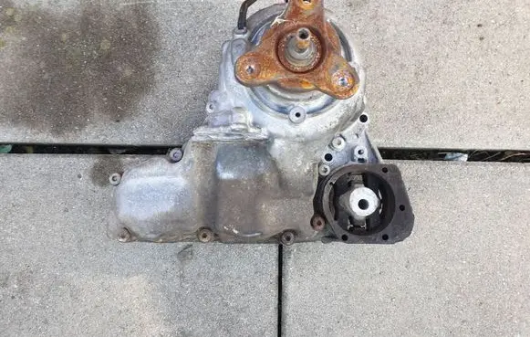 BMW X1 E84 Gearbox transfer box case 7610584