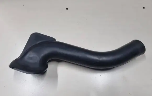 Opel Meriva A Air intake duct part 93394745 560992646