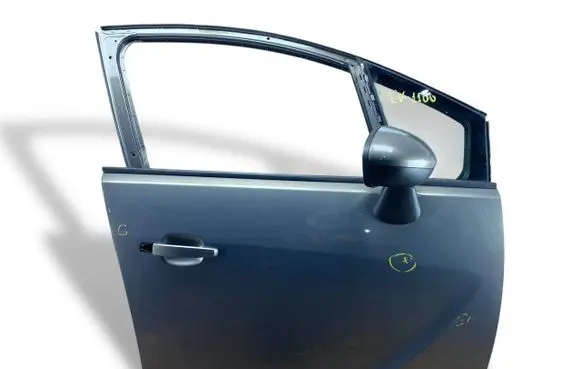 Opel Meriva B Front door 39144652