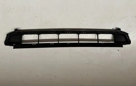 Mazda CX-5 II Front bumper lower grill KR9P501T0