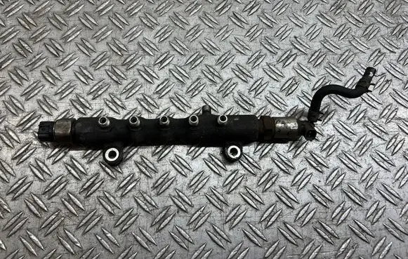 Fuel main line pipe