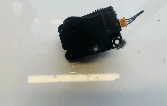 Volvo C30 Air flap motor/actuator 4n5h19e616ae 4n5h-19e616-ae