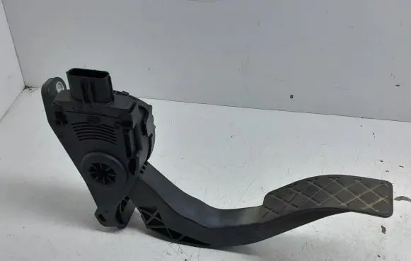 Audi A4 S4 B8 8K Accelerator throttle pedal 8K1723523