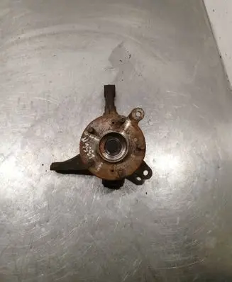 Honda Civic Front wheel hub spindle knuckle