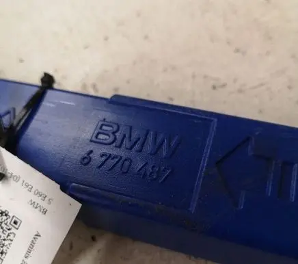 BMW 5 E60 E61 Emergency warning sign 6770487