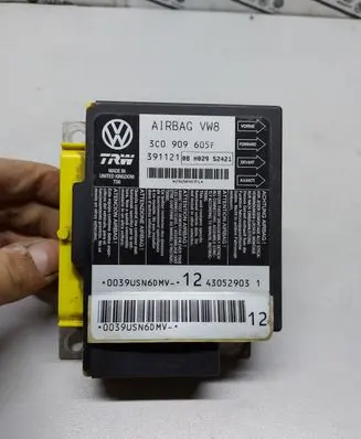 Volkswagen PASSAT B6 Airbag control unit/module 3C0909605F