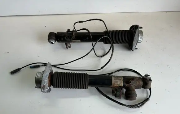 BMW X5 F15 Rear shock absorber/damper 6875087 6875088