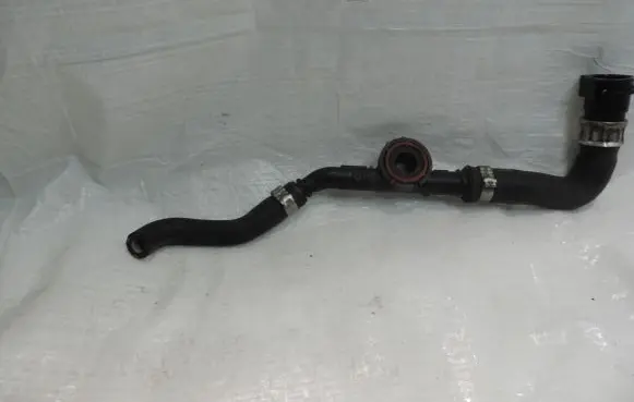 Opel Grandland X Engine coolant pipe/hose Z12002108