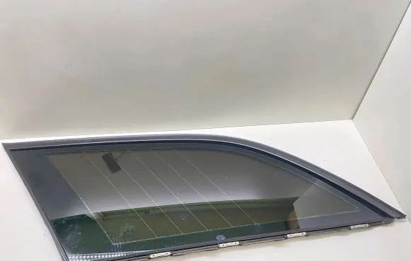 Mercedes-Benz E W212 Rear side window A2126702112