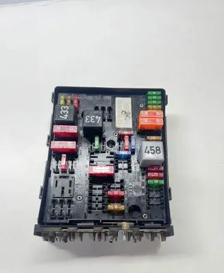 Volkswagen Golf Plus Fuse module 1K0937124K