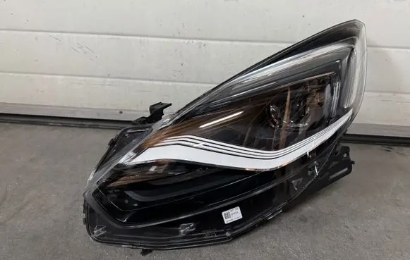 Opel Zafira C Headlight/headlamp 13472662LH