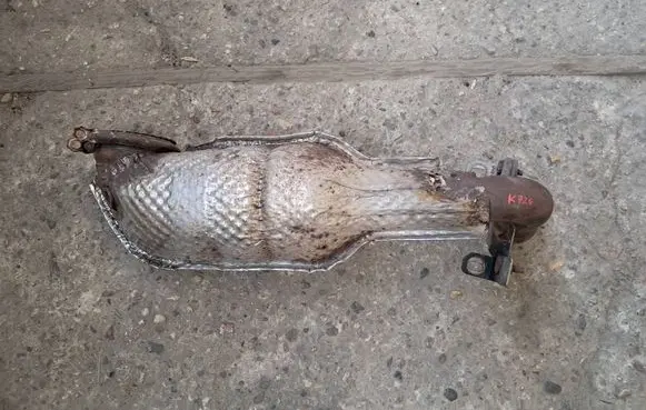 Peugeot 3008 II Catalyst/FAP/DPF particulate filter K726 9816064580