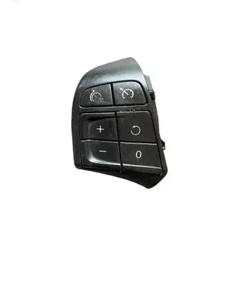 Volvo XC60 Steering wheel buttons/switches 31295410