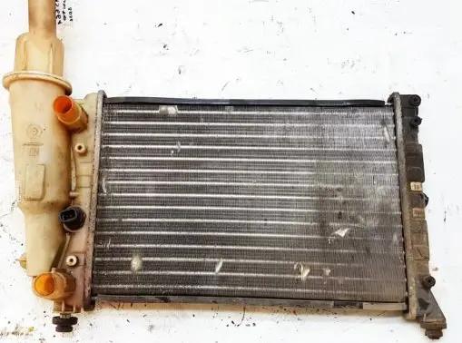 Fiat Punto (176) Coolant radiator B44A