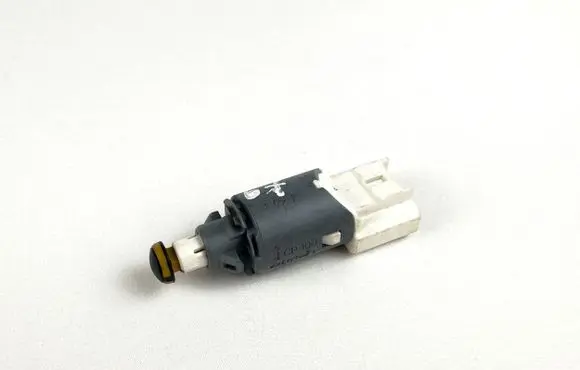 Renault Megane II Brake pedal sensor switch 8200168238b