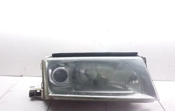 Skoda Octavia Mk1 (1U) Headlight/headlamp 1U1941016E YU3X13005