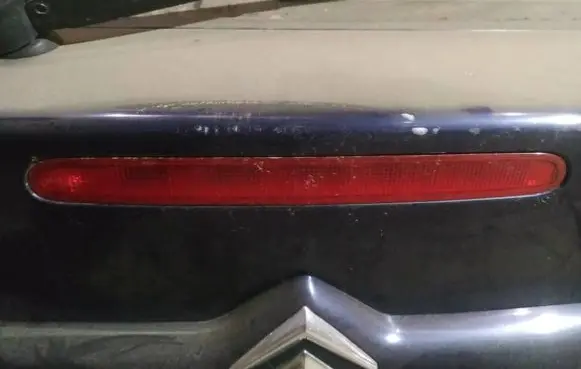 Citroen Xsara Third/center stoplight
