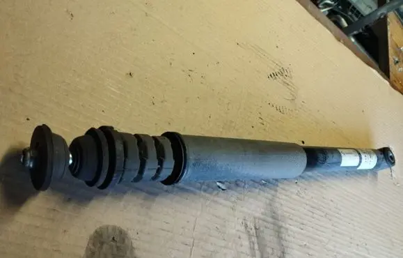 Nissan Note (E11) Rear shock absorber/damper