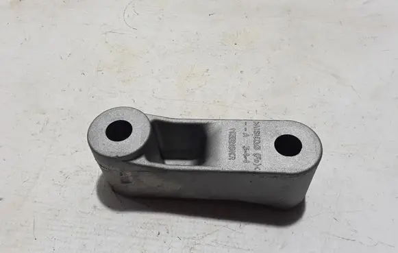 Dacia Duster II Engine mounting bracket 113321019R