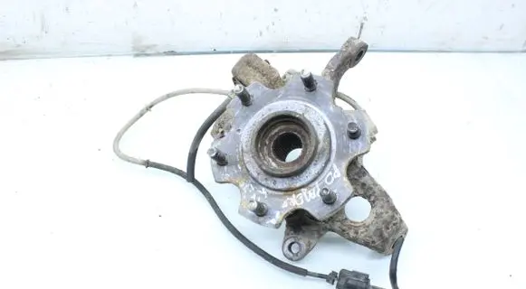 Mitsubishi Pajero Front wheel hub