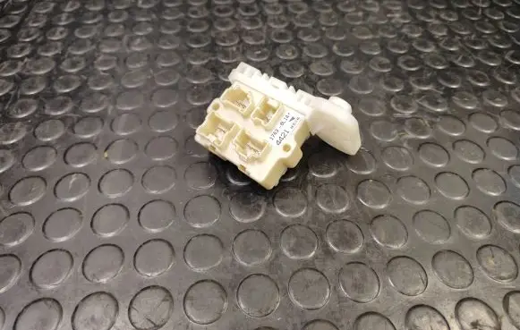 Nissan Murano Z51 Fuse module 17430L14