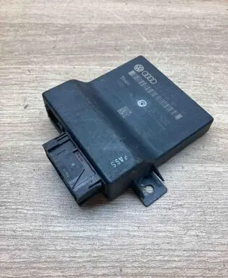 Audi A6 S6 C6 4F Gateway control module 4L0907468 4L0910468