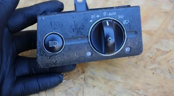 Mercedes-Benz E W211 Light switch 2115450404