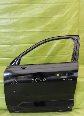 Volvo XC40 Front door 000259
