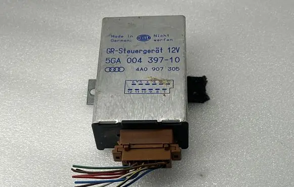 Audi A4 S4 B5 8D Cruise control unit/module 5GA00439710 4A0907305 1211109
