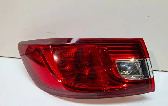 Renault Clio IV Rear/tail lights S27639431 265554091R