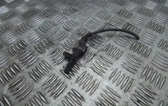Volkswagen PASSAT B6 ABS brake wheel speed sensor 7H0927804