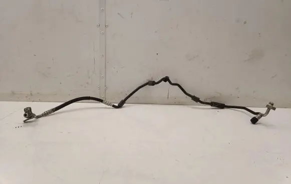 Air conditioning (A/C) pipe/hose