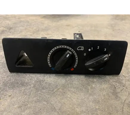 Volkswagen Transporter - Caravelle T5 Climate control unit 7E0919158