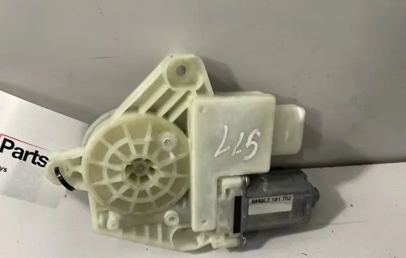 BMW 7 G11 G12 Front door window regulator motor 7181702