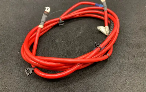 Mercedes-Benz E W212 Positive cable (battery) A2124403838 092011