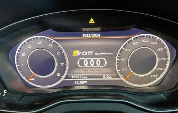 Audi Q5 SQ5 Speedometer (instrument cluster) 8W5920890D 0263731023
