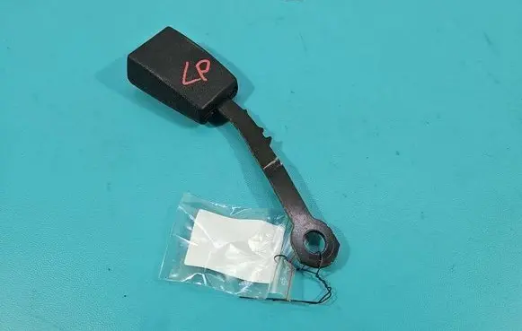 Mercedes-Benz E W124 Front seatbelt 1248600169 IMPRK1471098