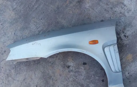 Hyundai Coupe Fender