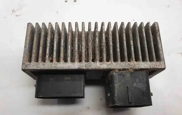 Glow plug pre-heat relay