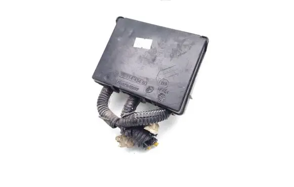 Peugeot Expert Fuse module 9811443480