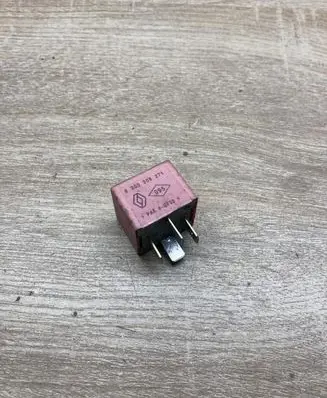 Renault Clio II Other relay 8200308271
