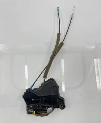 Toyota Corolla Verso AR10 Front door lock 