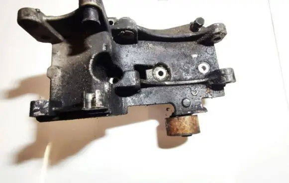 Peugeot Expert Engine mounting bracket 96348182 96348178
