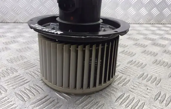 Jaguar S-Type Front door blower motor 9000025038