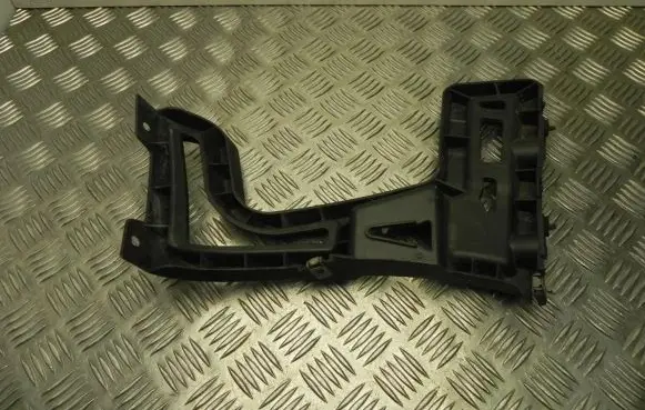 Peugeot 5008 Front bumper mounting bracket 9686264380